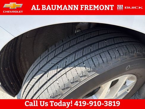 Used 2023 Chevrolet Equinox LS w/ LS Convenience Package FWD image 28