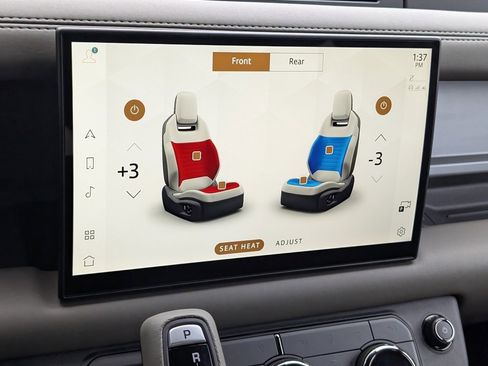 Used 2025 Land Rover Defender 110 image 14