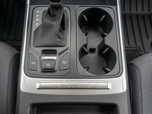 New 2026 Kia Carnival LX FWD image 26