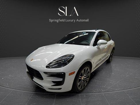 Used 2017 Porsche Macan GTS image 8