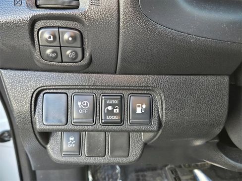 Used 2016 Nissan Leaf S w/ Charger Package image 19