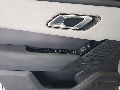 Used 2025 Land Rover Range Rover Velar Dynamic SE image 14