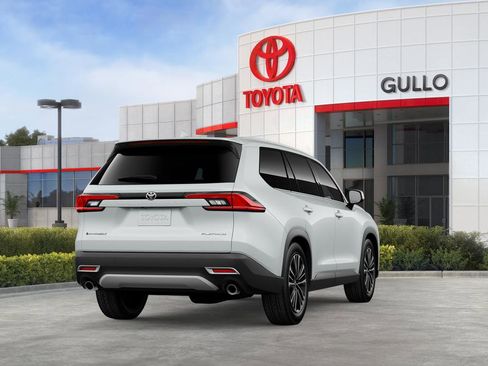 Certified 2026 Toyota Grand Highlander AWD Hybrid image 23