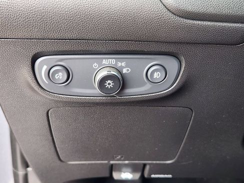 Used 2022 Buick Encore GX Preferred w/ Cold Weather Comfort Package AWD/4WD image 18