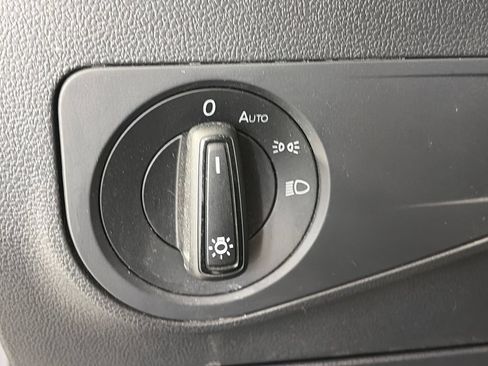 Used 2020 Volkswagen Tiguan S AWD/4WD image 23