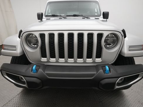 Used 2022 Jeep Wrangler Unlimited Sahara image 21