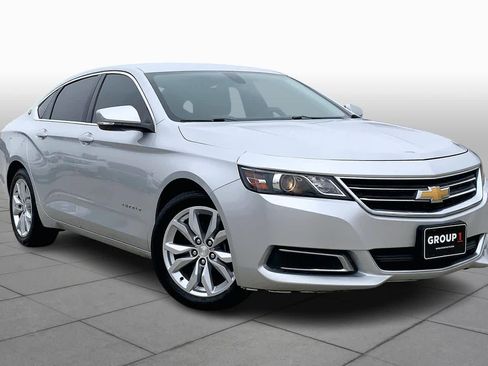 Used 2017 Chevrolet Impala LT image 3
