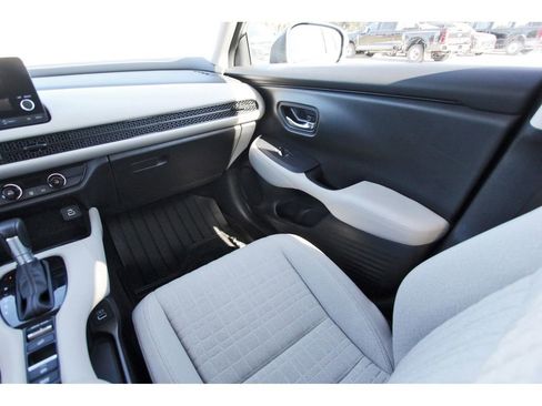 Used 2023 Honda HR-V LX image 13