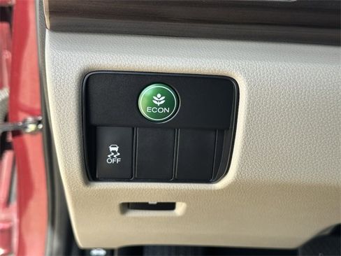 Used 2017 Honda Accord SE image 21