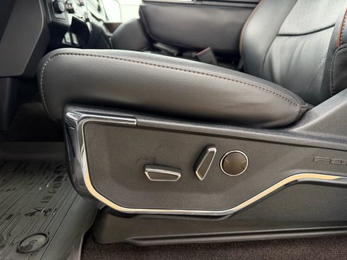 Used 2021 Ford F150 Lariat image 31