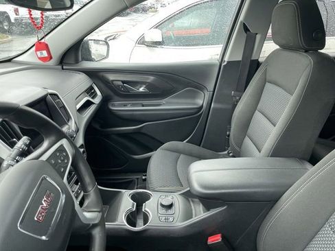 Used 2022 GMC Terrain SLE w/ Driver Convenience Package image 11