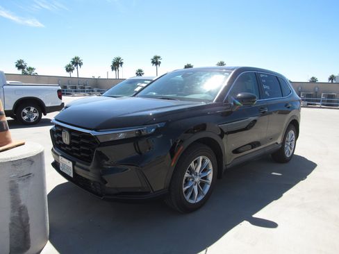 Used 2024 Honda CR-V EX-L image 1