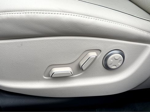 New 2026 Genesis GV80 2.5T Advanced image 32