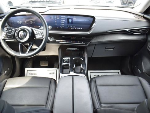 Used 2025 Buick Envision Preferred AWD/4WD image 18