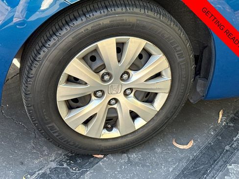 Used 2012 Honda Civic LX image 4