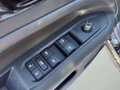 New 2026 Jeep Compass Latitude image 30