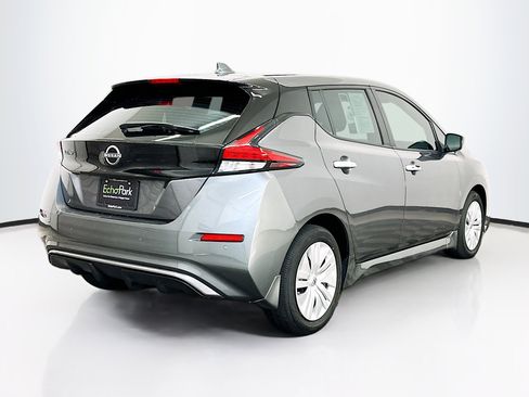 Used 2025 Nissan Leaf S image 9