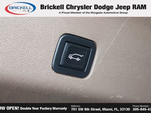 Used 2022 GMC Yukon Denali AWD/4WD image 12