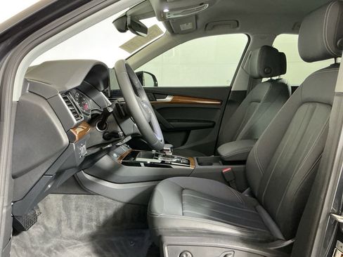 Used 2024 Audi Q5 2.0T Premium w/ Convenience Package image 22