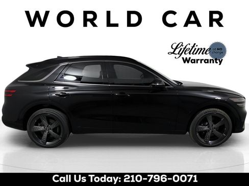 Used 2025 Genesis GV70 3.5T Sport w/ Sport Prestige Package AWD/4WD image 8