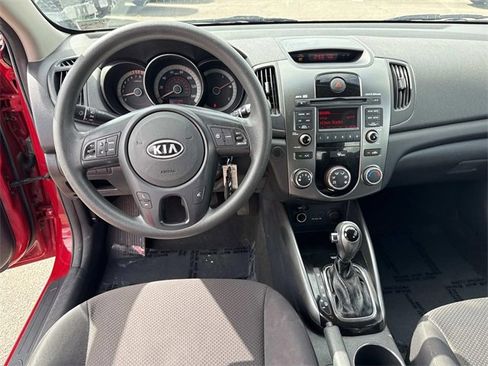 Used 2013 Kia Forte EX image 18