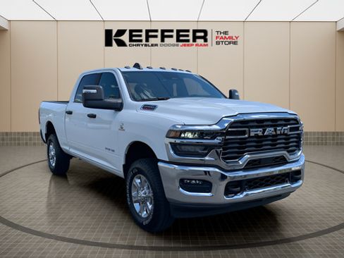 New 2025 RAM 2500 Big Horn AWD/4WD image 7