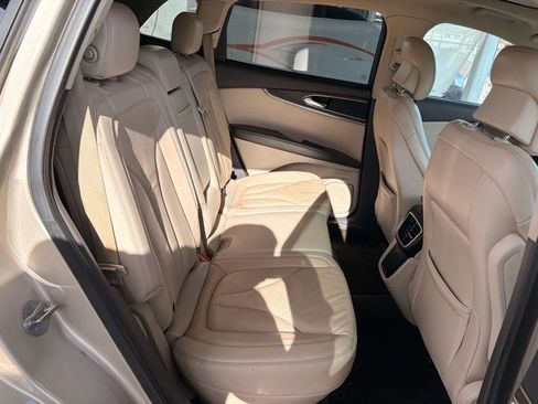 Used 2017 Lincoln MKX Reserve w/ Lincoln MKX Climate Package image 25