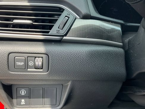 Used 2018 Honda Accord Sport image 28
