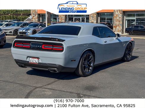 Used 2021 Dodge Challenger R/T Scat Pack RWD image 4