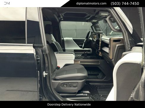 Used 2024 GMC Hummer EV 3X image 19