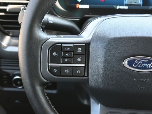 Used 2025 Ford F350 Lariat w/ Lariat Ultimate Package AWD/4WD image 19