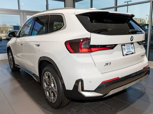 Used 2026 BMW X1 xDrive28i w/ Convenience Package AWD/4WD image 4