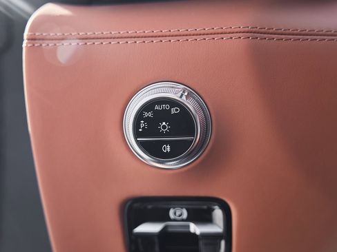 Used 2024 Mercedes-Benz SL 55 AMG 4MATIC image 31