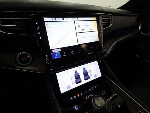 Used 2022 Jeep Grand Wagoneer Series II w/ Premium Group II image 14