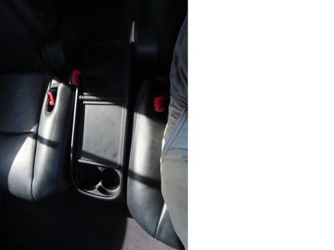 Used 2013 Toyota Highlander SE image 19