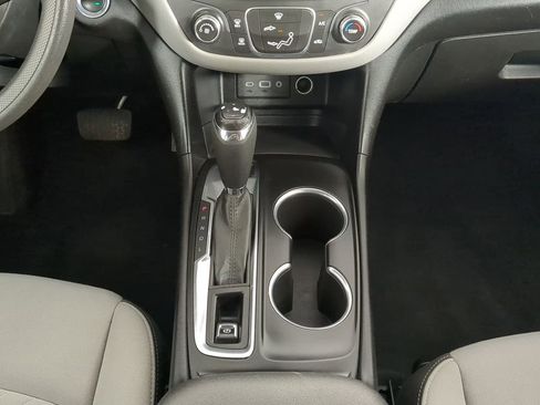 Used 2020 Chevrolet Equinox LS image 21