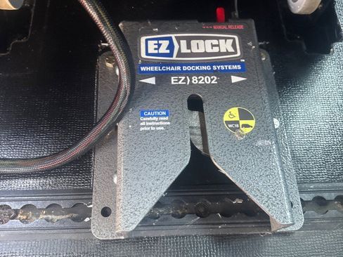 Used 2019 Dodge Grand Caravan SXT FWD image 41