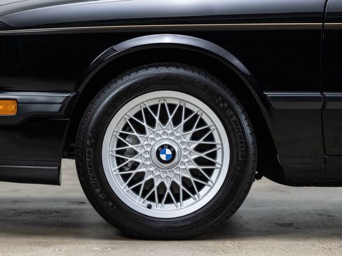 Used 1988 BMW M5 RWD image 34