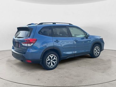 Used 2021 Subaru Forester Premium AWD/4WD image 5