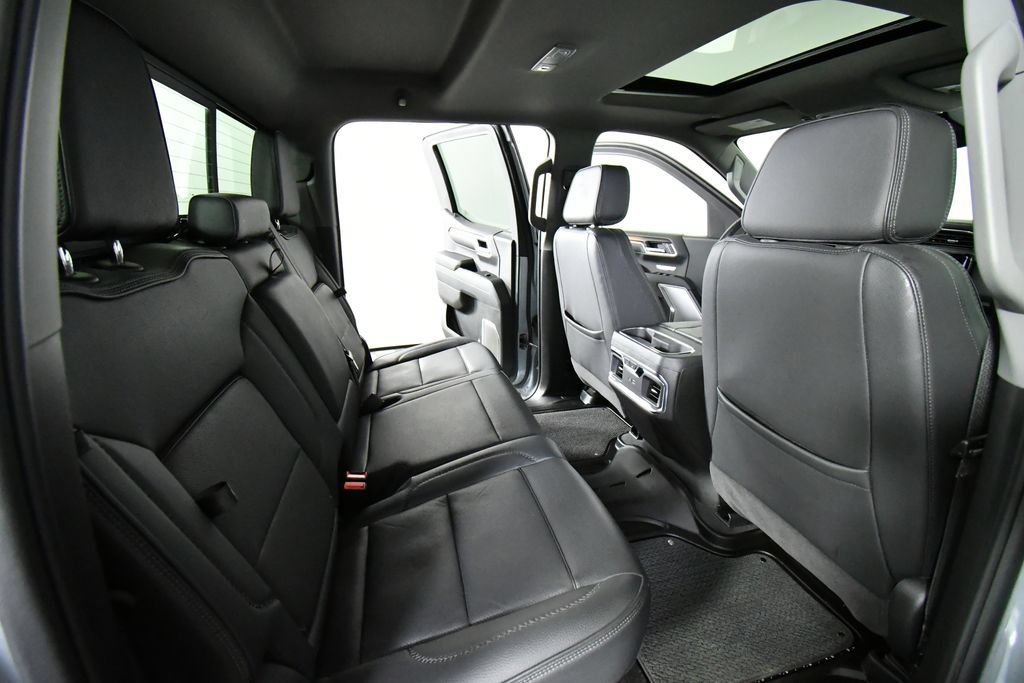 Used 2025 GMC Sierra 1500 Denali w/ Technology Package AWD/4WD image 24