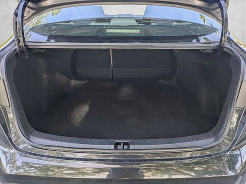 Used 2022 Toyota Corolla L FWD image 6