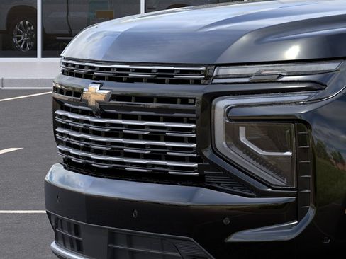 New 2026 Chevrolet Suburban High Country AWD/4WD image 13