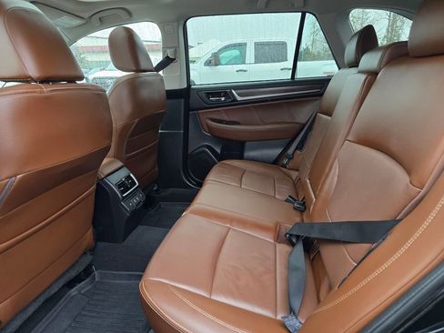 Used 2019 Subaru Outback 3.6R Touring w/ Popular Package #3A image 15