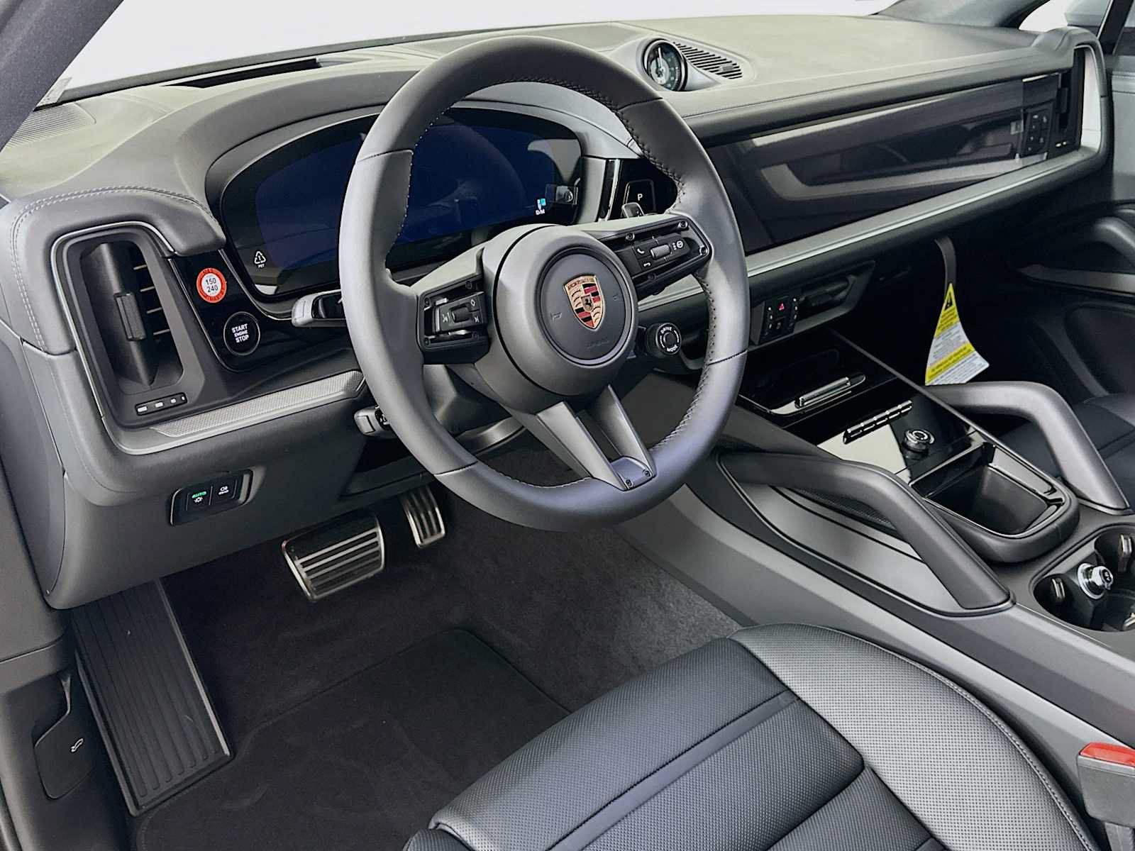 Used 2026 Porsche Cayenne Coupe AWD/4WD image 4