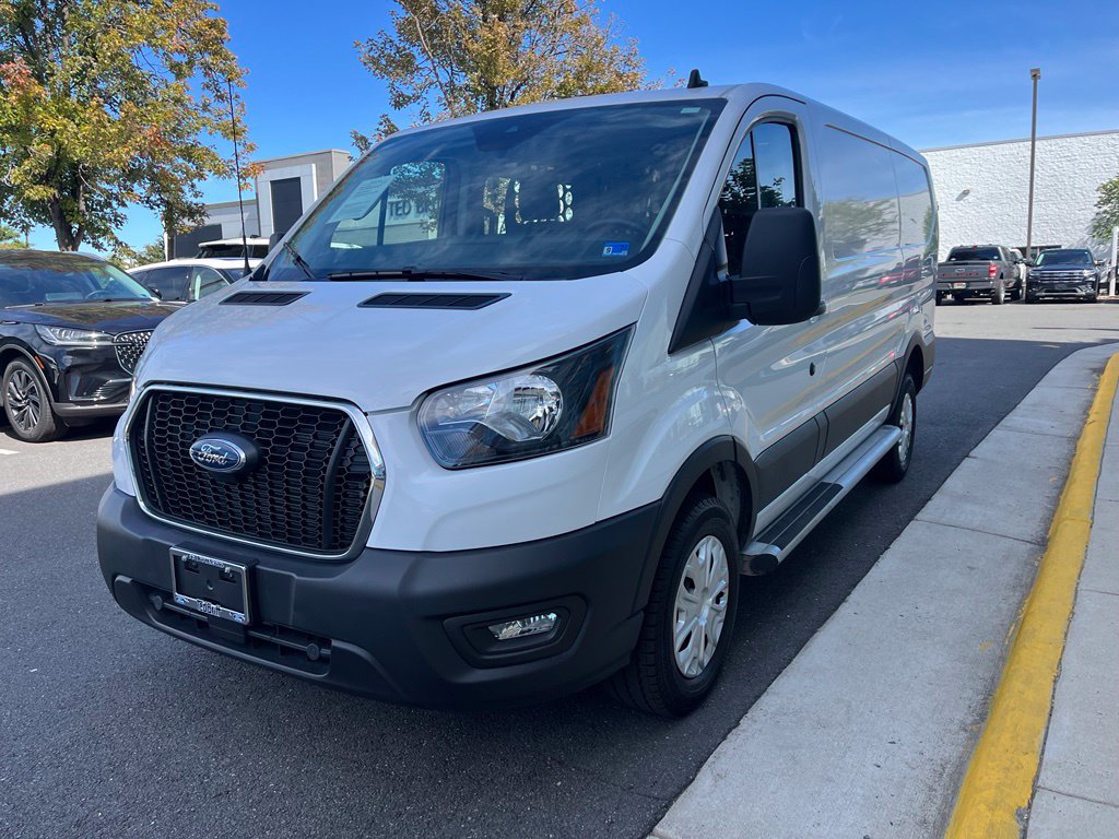 Used 2025 Ford Transit 250 Low Roof w/ Exterior Upgrade Package RWD image 3