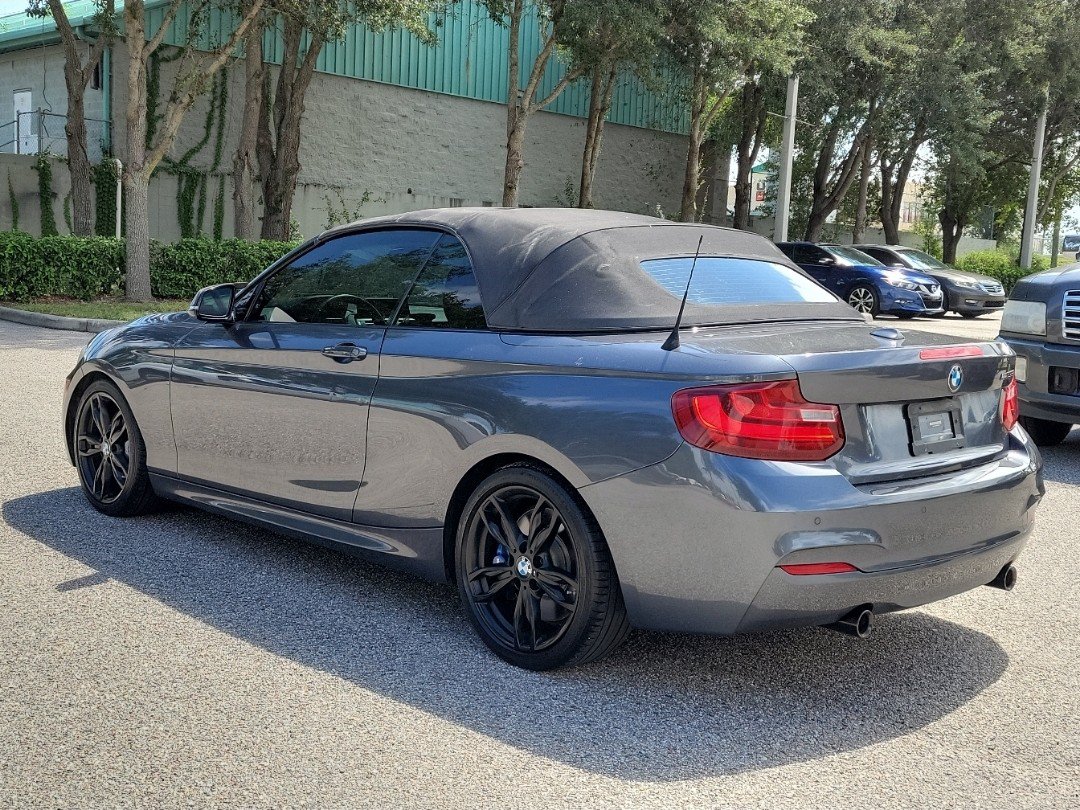 Used 2015 BMW M235i Convertible RWD image 8