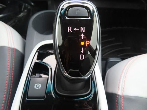 Used 2017 Chevrolet Bolt Premier w/ Driver Confidence II Package image 35