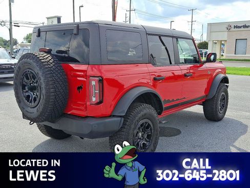 Used 2023 Ford Bronco Wildtrak image 8