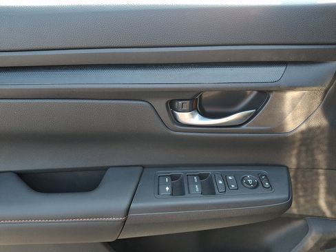 Used 2024 Honda CR-V Sport image 11