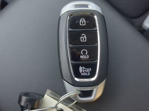 New 2025 Hyundai Venue Limited image 34